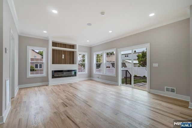 55 Long Hill Drive, Clifton, NJ 07013