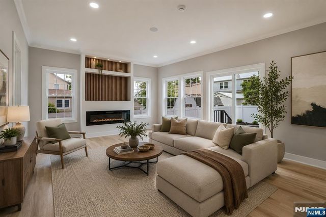 55 Long Hill Drive, Clifton, NJ 07013
