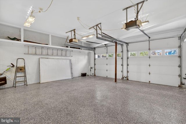 2733 N LEXINGTON ST N, Arlington, VA 22207