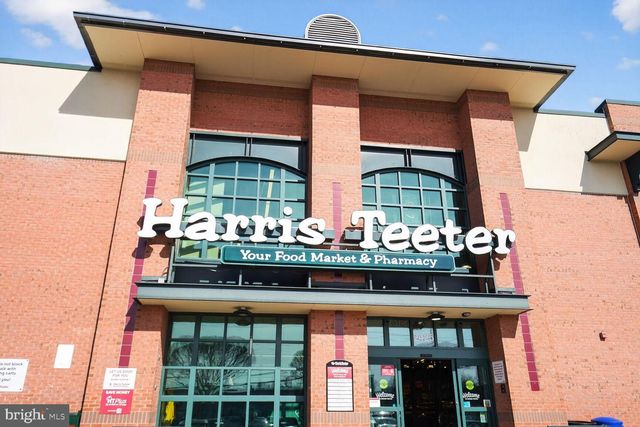 2733 N LEXINGTON ST N, Arlington, VA 22207