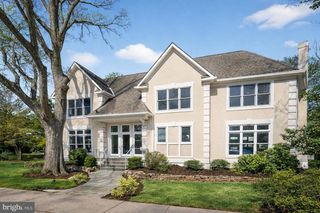 2733 N LEXINGTON ST N, Arlington, VA 22207