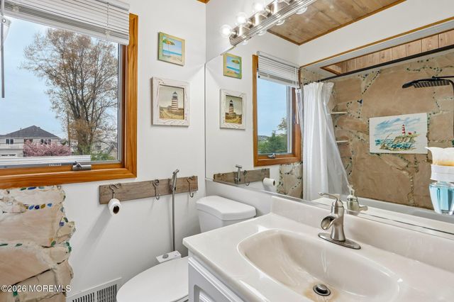 3138 Oceanic Drive, Toms River, NJ 08753