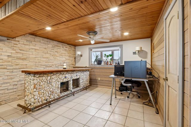 3138 Oceanic Drive, Toms River, NJ 08753