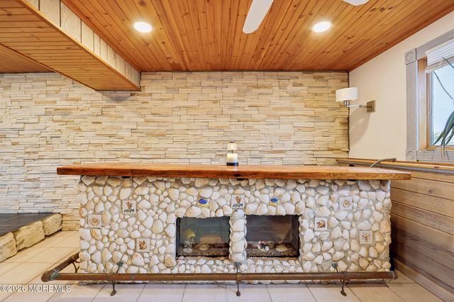 3138 Oceanic Drive, Toms River, NJ 08753