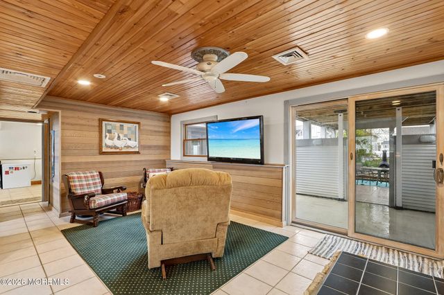 3138 Oceanic Drive, Toms River, NJ 08753