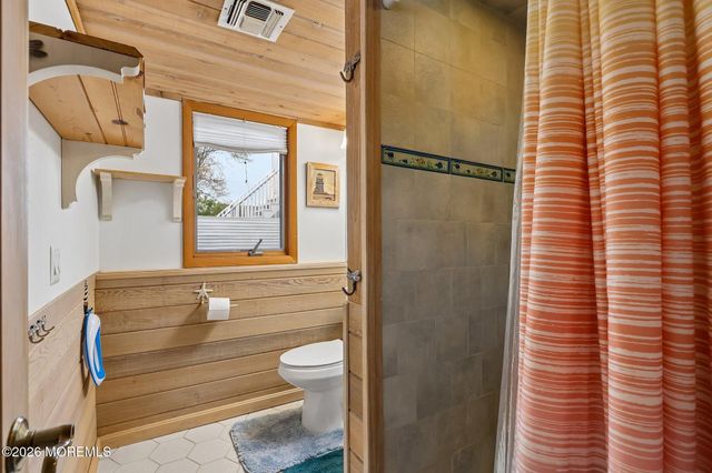 3138 Oceanic Drive, Toms River, NJ 08753