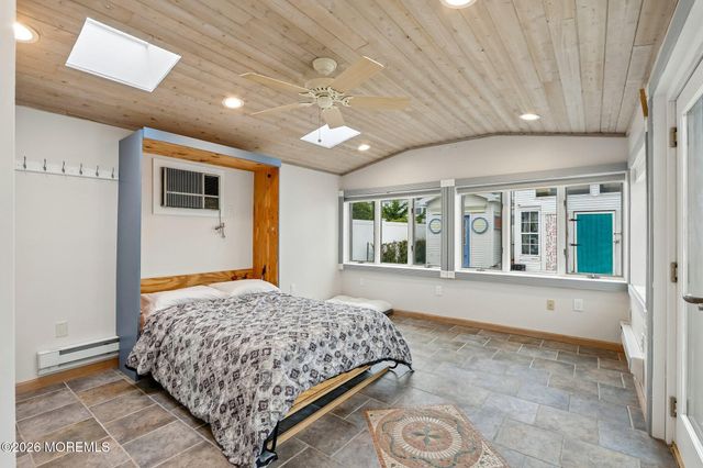 3138 Oceanic Drive, Toms River, NJ 08753