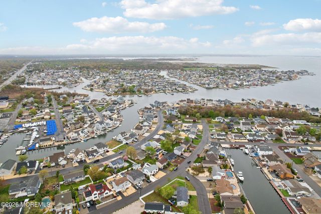 3138 Oceanic Drive, Toms River, NJ 08753