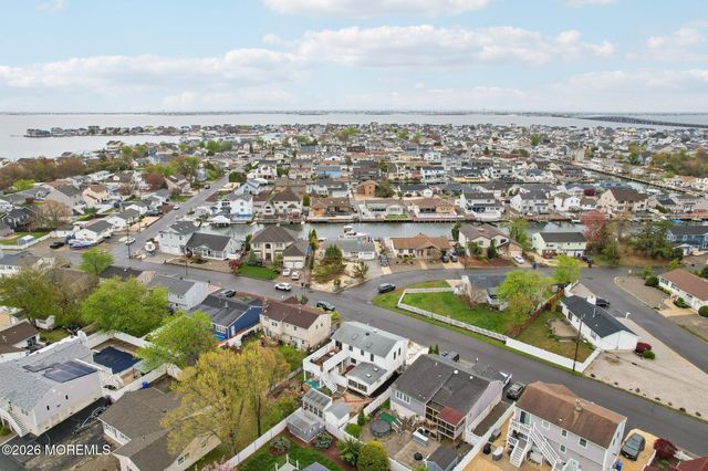 3138 Oceanic Drive, Toms River, NJ 08753