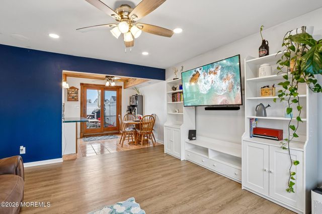 3138 Oceanic Drive, Toms River, NJ 08753