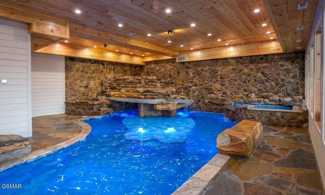 2328 Mimosa Drive, Sevierville, TN 37862