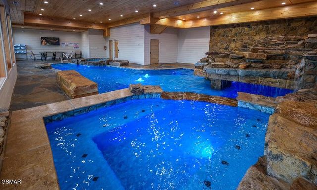 2328 Mimosa Drive, Sevierville, TN 37862