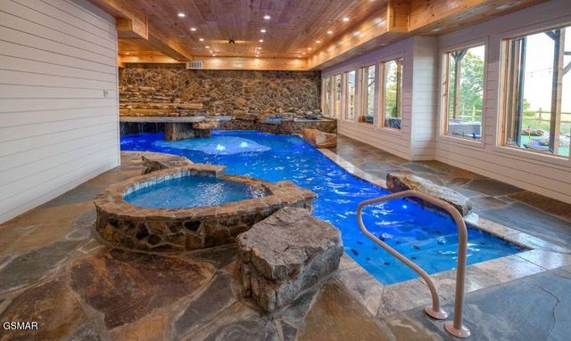 2328 Mimosa Drive, Sevierville, TN 37862