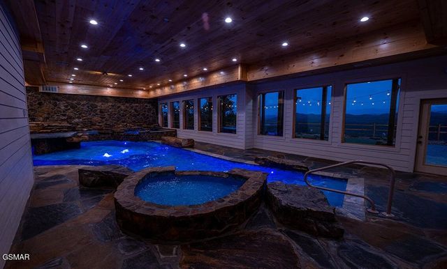 2328 Mimosa Drive, Sevierville, TN 37862