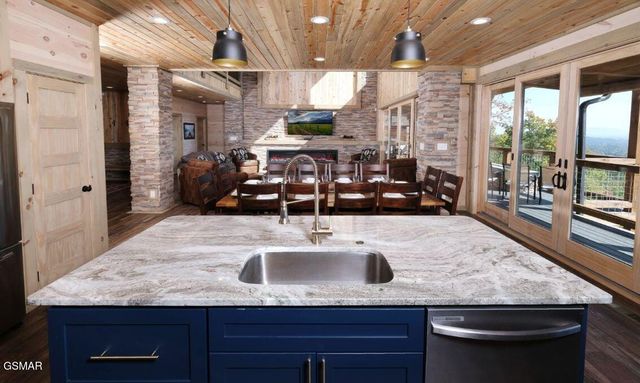 2328 Mimosa Drive, Sevierville, TN 37862