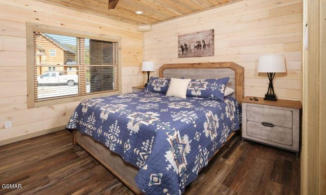 2328 Mimosa Drive, Sevierville, TN 37862