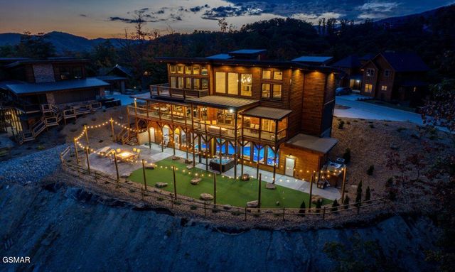 2328 Mimosa Drive, Sevierville, TN 37862