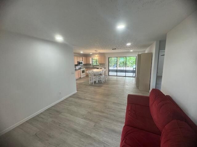 699 Ixoria Avenue, Fort Pierce, FL 34982