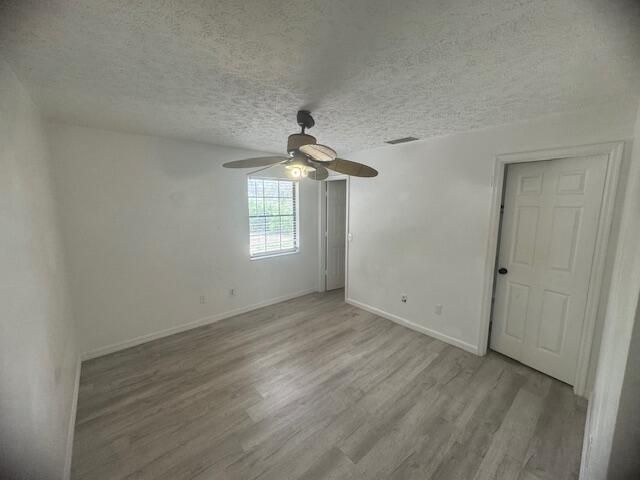 699 Ixoria Avenue, Fort Pierce, FL 34982