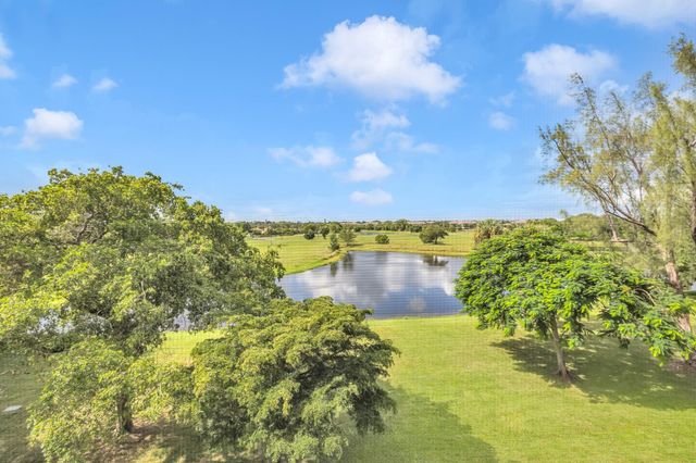 3080 N Course Drive, Pompano Beach, FL 33069