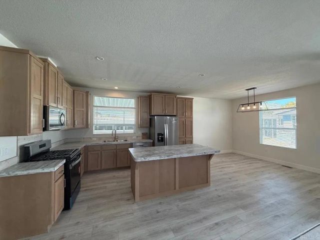 1499 Old Mountain 6, San Jacinto, CA 92583
