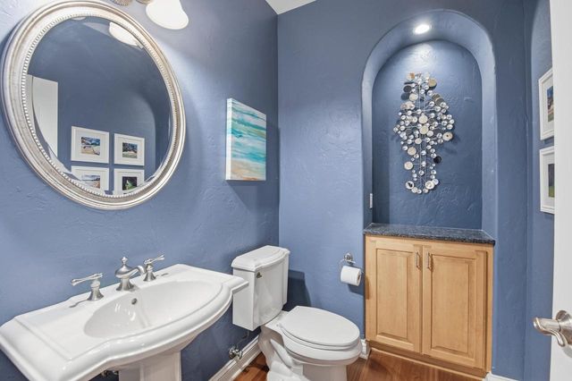 1267 Mary Hill CIRCLE, Hartland, WI 53029