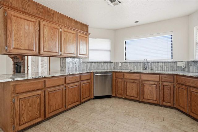 17168 W Gore Blvd, Cache, OK 73527