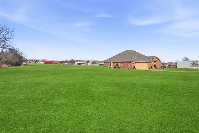 17168 W Gore Blvd, Cache, OK 73527