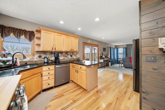 2216 N 2929th Road, Marseilles, IL 61341