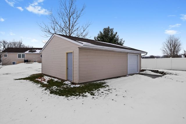 2216 N 2929th Road, Marseilles, IL 61341