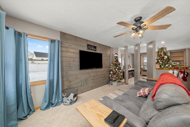 2216 N 2929th Road, Marseilles, IL 61341