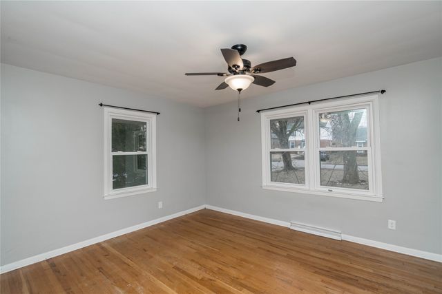 2101 30th Street, Des Moines, IA 50310