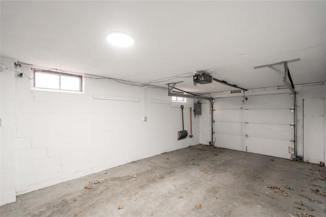 2101 30th Street, Des Moines, IA 50310