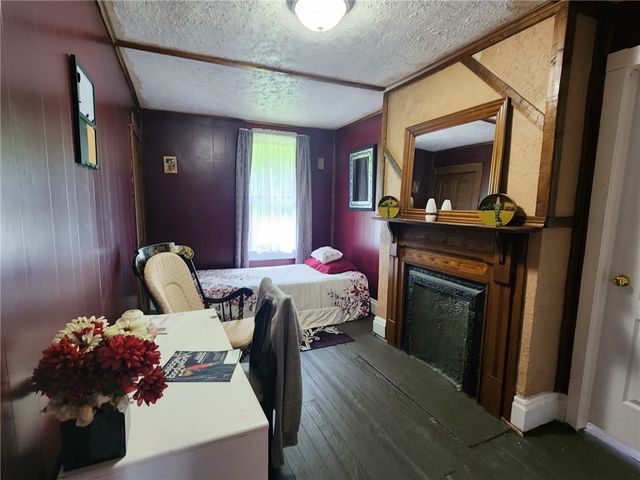 534 Broadway St, Masontown, PA 15461