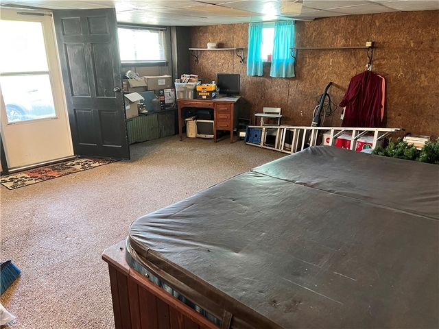 534 Broadway St, Masontown, PA 15461