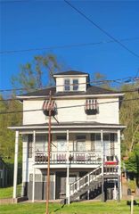 534 Broadway St, Masontown, PA 15461