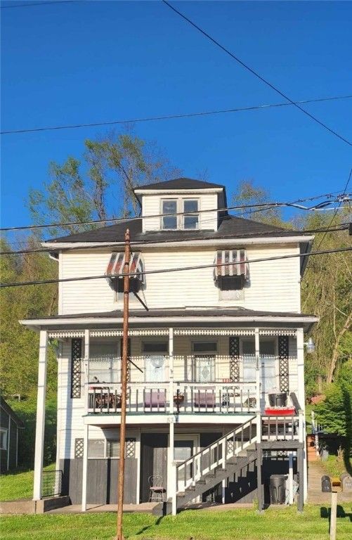 534 Broadway St, Masontown, PA 15461