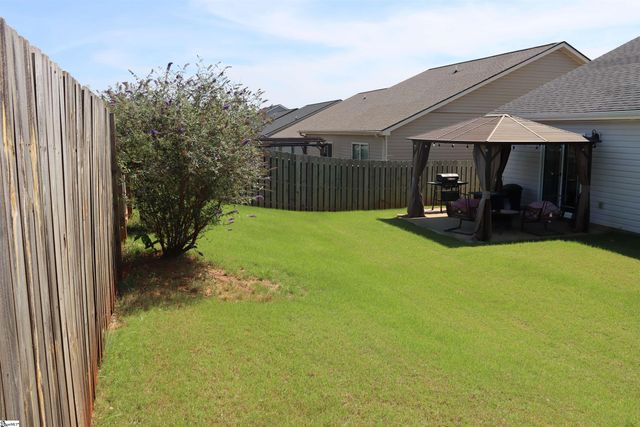 306 Highland Springs Loop, Inman, SC 29349