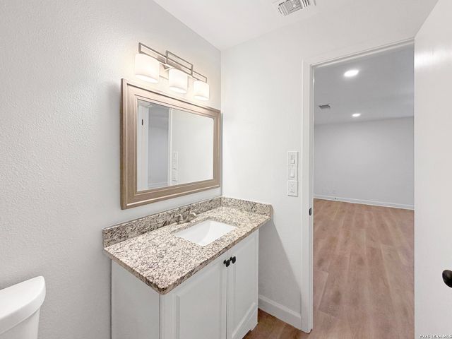 8346 Athenian, Universal City, TX 78148