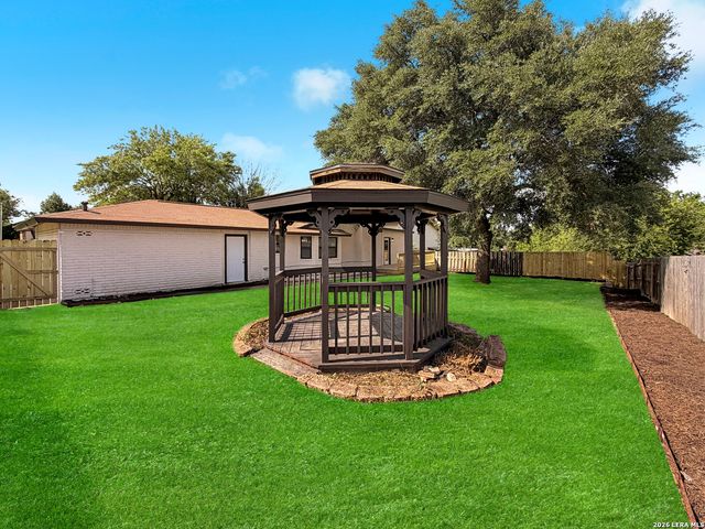 8346 Athenian, Universal City, TX 78148