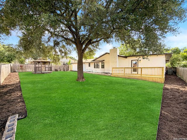 8346 Athenian, Universal City, TX 78148