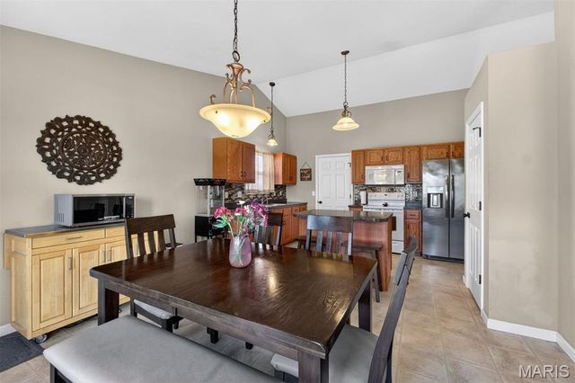 2162 Oakglen Street, Imperial, MO 63052