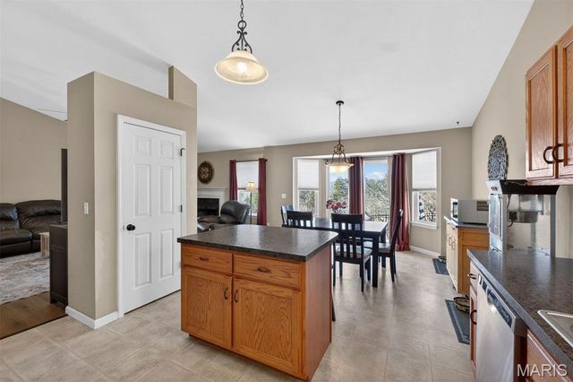 2162 Oakglen Street, Imperial, MO 63052