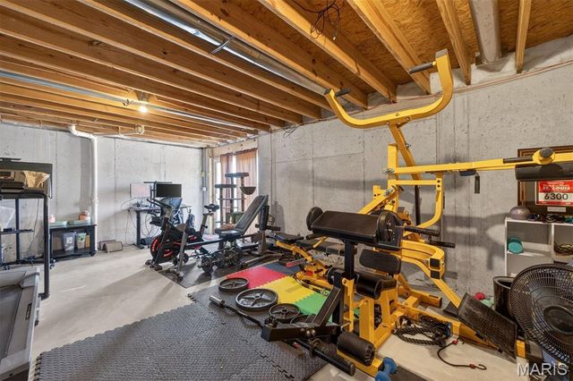 2162 Oakglen Street, Imperial, MO 63052