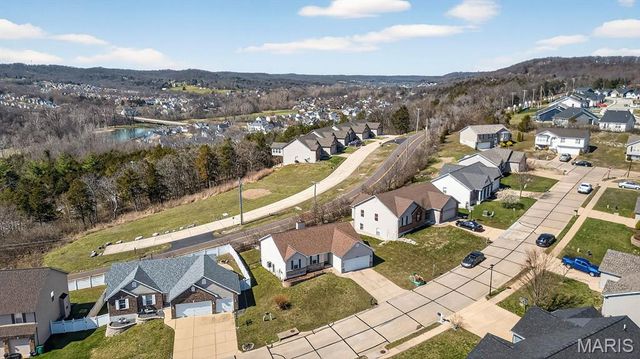 2162 Oakglen Street, Imperial, MO 63052