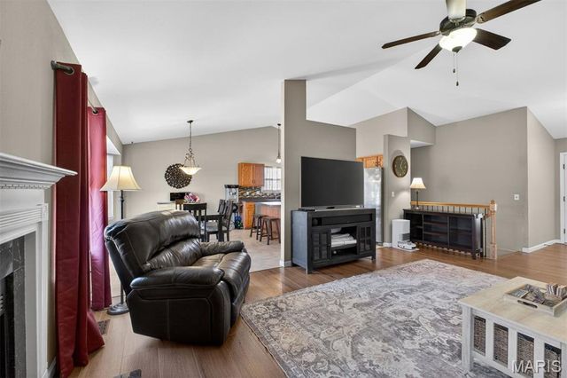 2162 Oakglen Street, Imperial, MO 63052