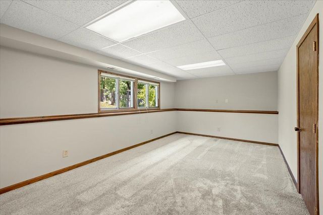 4725 Upland Lane N, Plymouth, MN 55446