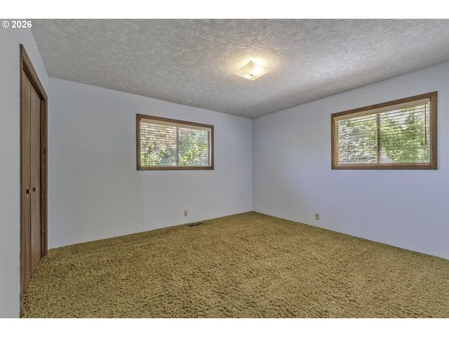 8415 Sw RIVER Rd, Hillsboro, OR 97123