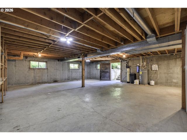 8415 Sw RIVER Rd, Hillsboro, OR 97123