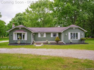 5324 Ravenswood Road, Kimball Township, MI 48074
